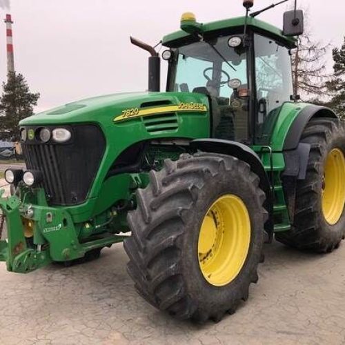 Tracteur à roues JOHN DEERE 7820