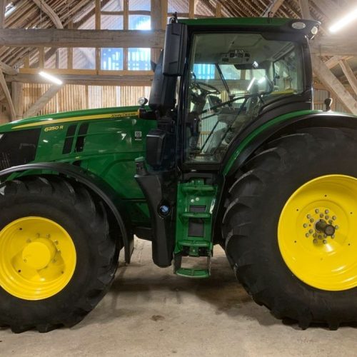 Tracteur agricole John Deere 6250R