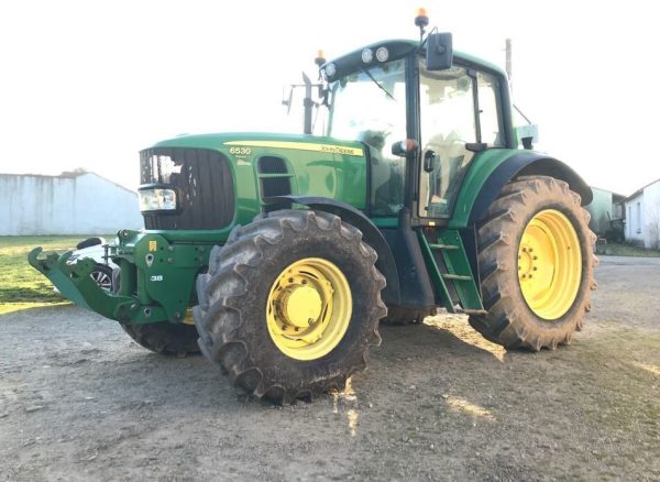 Tracteur agricole John Deere 6530P