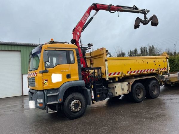 Camion MAN Tga 26.360 bibenne grue 6x4