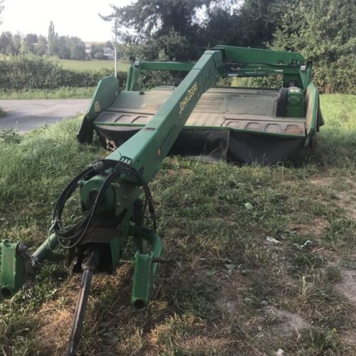 Faucheuse John Deere 735