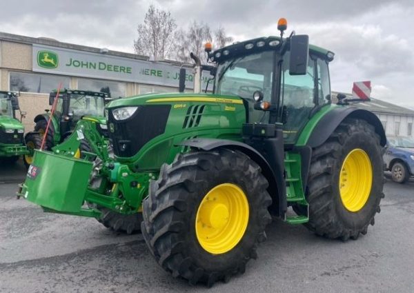 Tracteur agricole John Deere 6195R