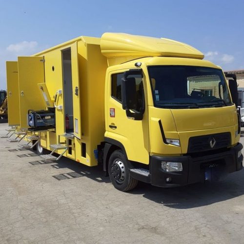 Camion RENAULT MAXITY D 6.5 CELLULE DESAMIANTAGE