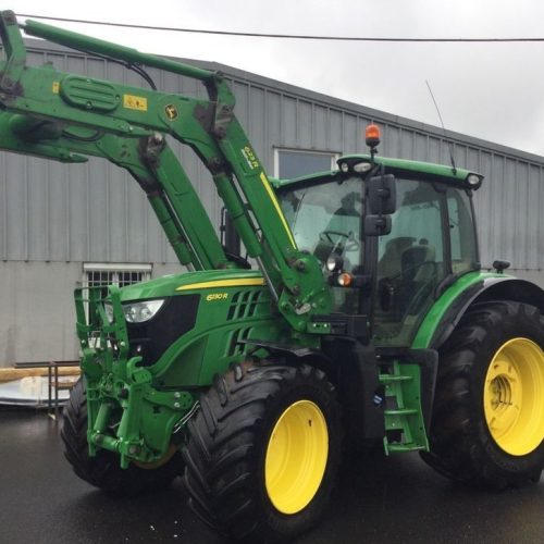 Tracteur agricole John Deere 6130R