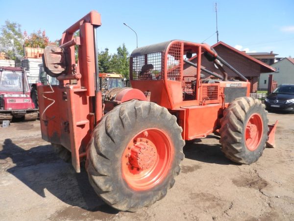 Débusqueur TIMBERJACK 240 D Skider