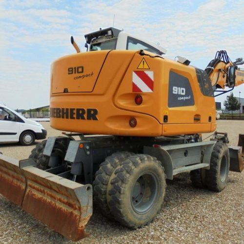 Pelle sur pneus Liebherr A910 COMPACT Litronic