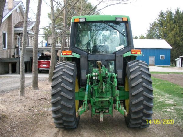 TRACTEUR JOHN DEERE 6200