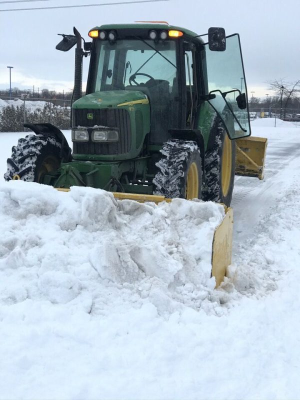 Tracteur à neige