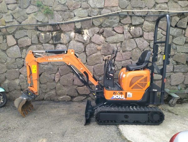 Hitachi ZX10U-6