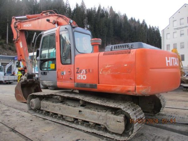 Hitachi ZX210