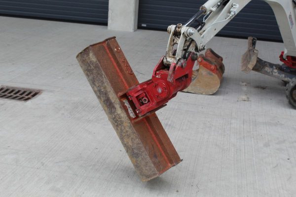 Mini pelle Takeuchi TB216 Powertilt - Image 7