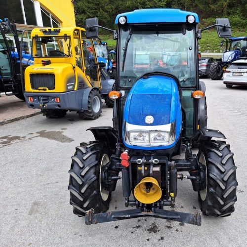 New Holland T3040