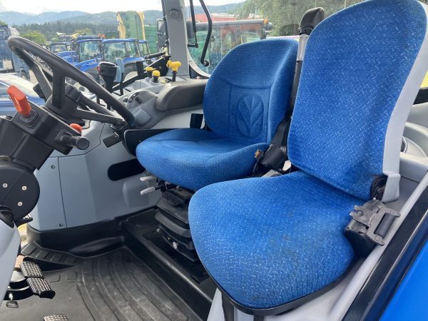 New Holland T6020 Delta - Image 2