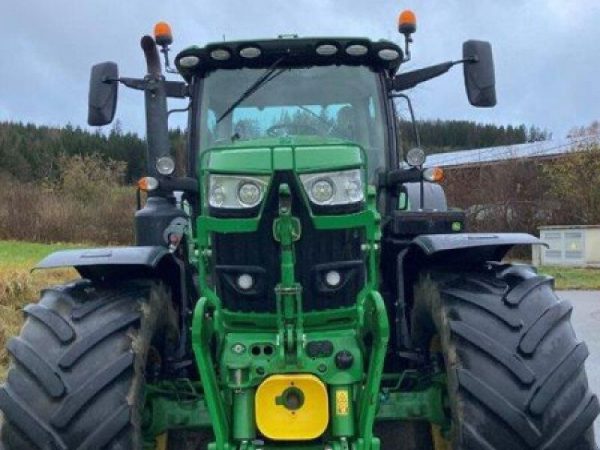 John Deere 6215R - Image 2